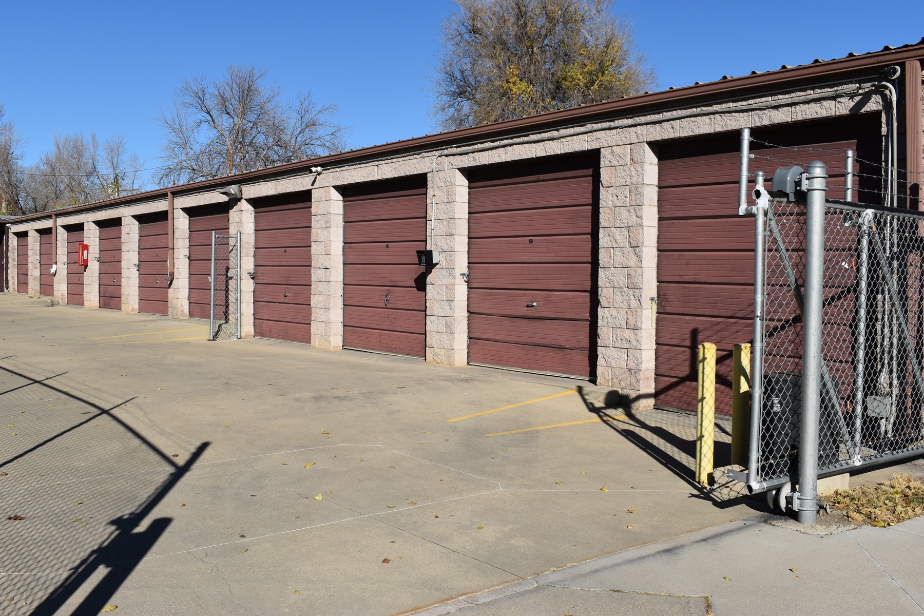 Longmont Storage - Mountain View Ave